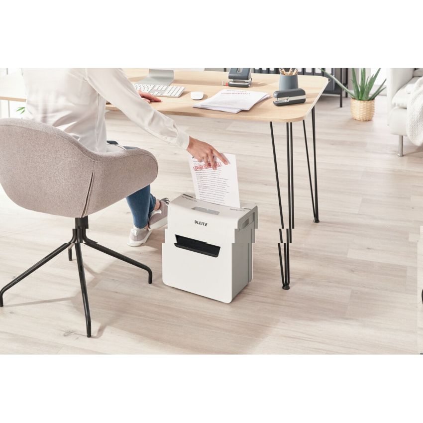 Concasor de Hârtie Tăiere Măruntă Leitz IQ 150 Autofeed P4